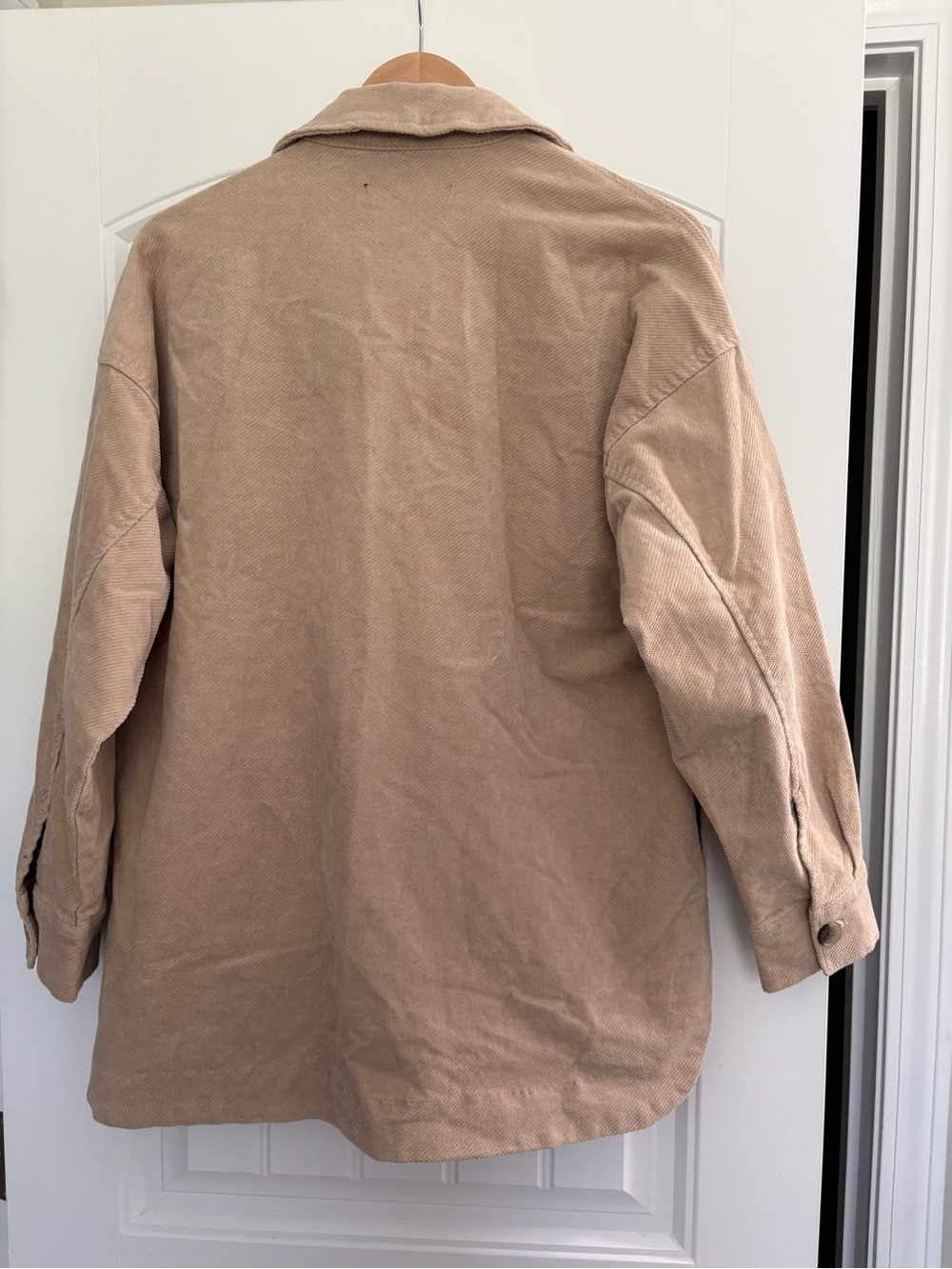 Forever 21 Women’s oversized Beige Corduroy Shacket - Picture 2 of 7